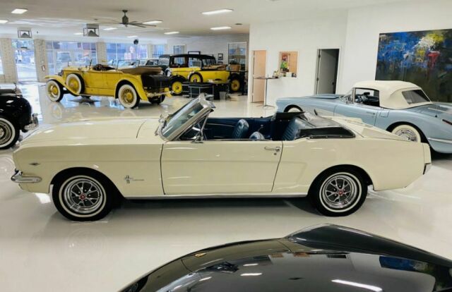 Ford Mustang 1964 image number 29