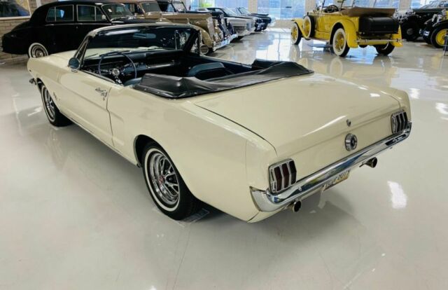 Ford Mustang 1964 image number 31