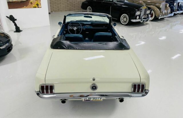 Ford Mustang 1964 image number 32