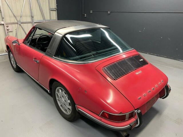 Porsche 911 1972 image number 11