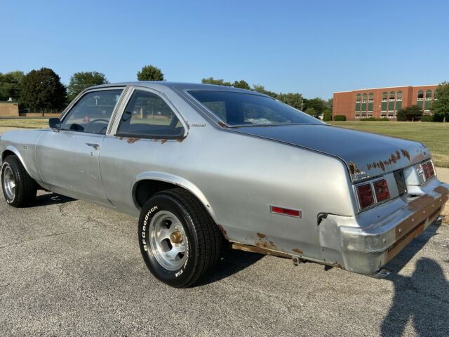 Chevrolet Nova 1976 image number 18