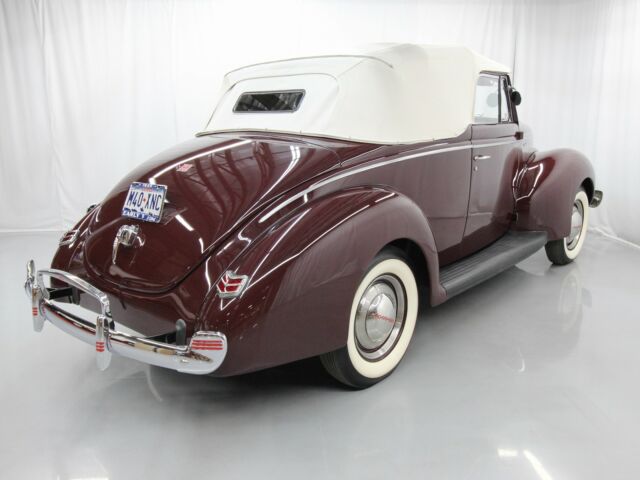 Ford Deluxe 1940 image number 30