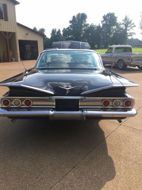 Chevrolet Impala 1960 image number 30