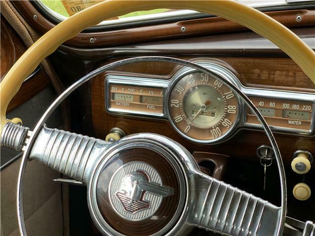 Pontiac Silver Streak Deluxe 1948 image number 38