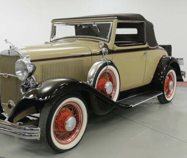 Dodge 2 Door Convertible Coupe 1932 image number 27