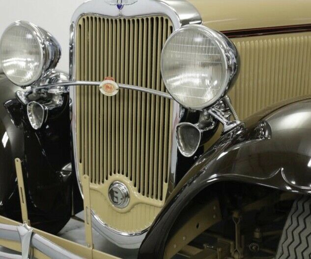 Dodge 2 Door Convertible Coupe 1932 image number 31