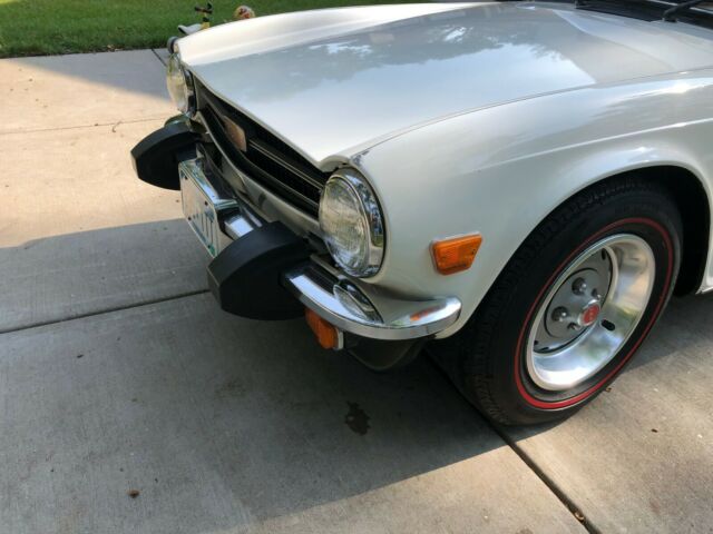 Triumph TR-6 1976 image number 33