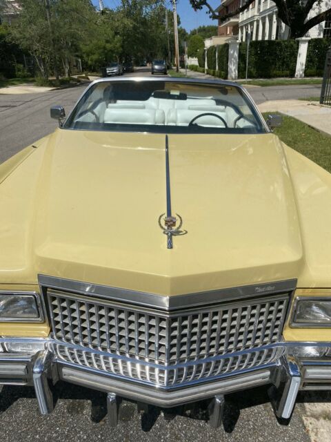 Cadillac Eldorado Convertible 1975 image number 15