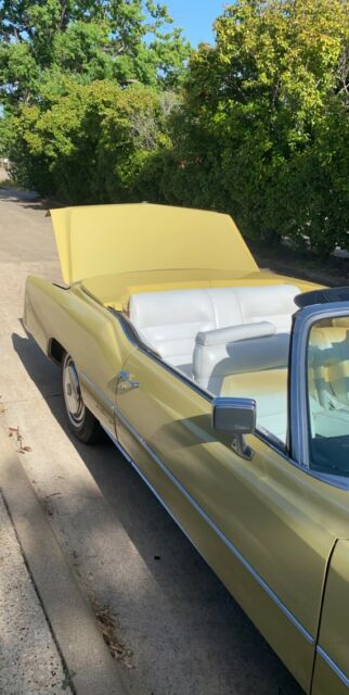 Cadillac Eldorado Convertible 1975 image number 17