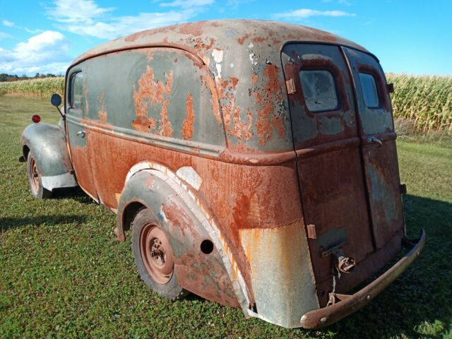 Ford Sedan Delivery 1940 image number 2