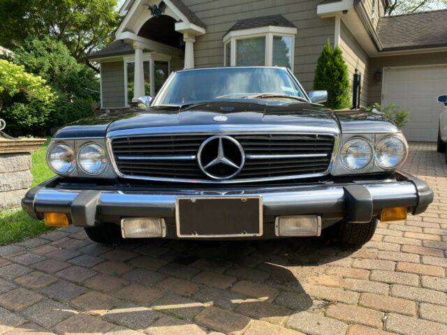 Mercedes-Benz SL-Class 1979 image number 22