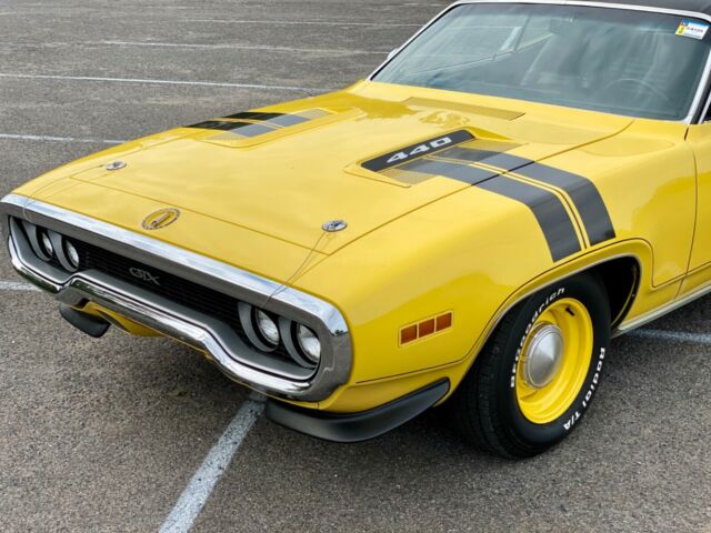 Plymouth GTX 1971 image number 2