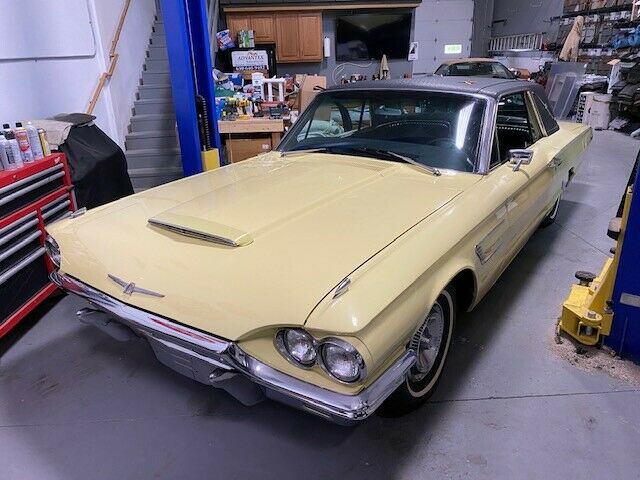 Ford Thunderbird 1965 image number 0