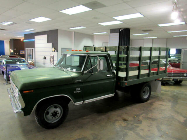 Ford F-350 1973 image number 1