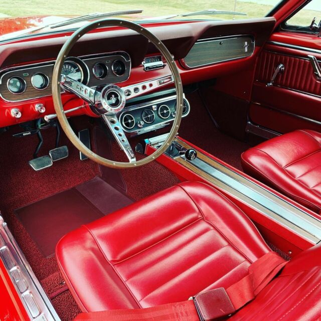 Ford Mustang 1966 image number 18