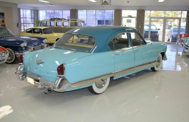 Kaiser Manhattan Four Door Sedan 1952 image number 33