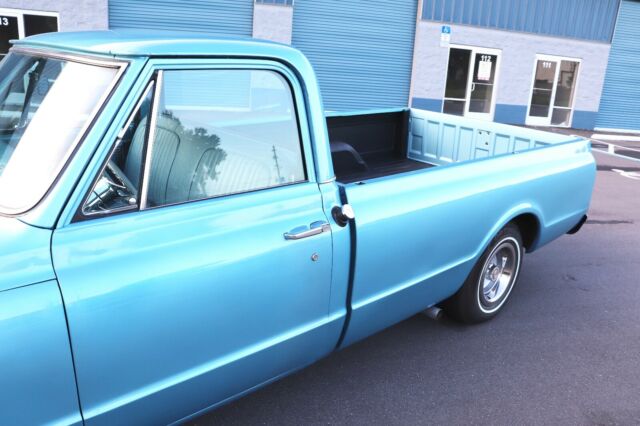 Chevrolet C-10 1968 image number 31