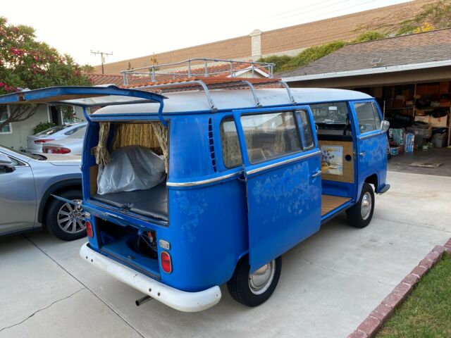 Volkswagen Bus/Vanagon 1969 image number 1