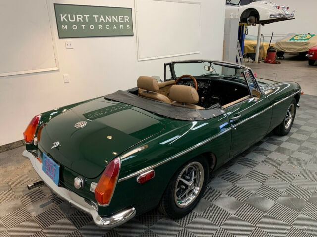 MG MGB 1972 image number 19