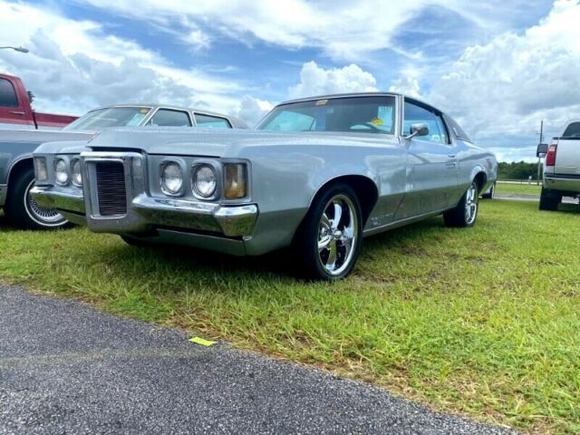 Pontiac Grand Prix 1969 image number 0