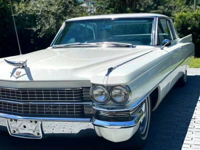 Cadillac DeVille 1963 image number 2