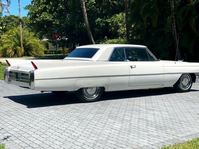 Cadillac DeVille 1963 image number 29