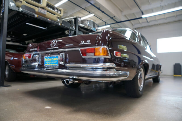 Mercedes-Benz 280SE 3.5 V8 2 Door Coupe 1971 image number 17