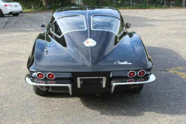 Chevrolet Corvette 1963 image number 30