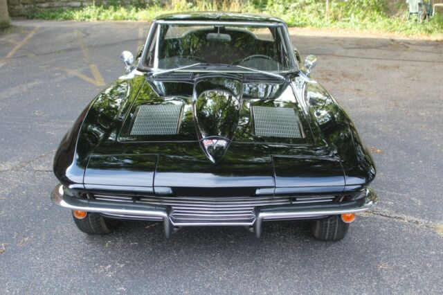 Chevrolet Corvette 1963 image number 31