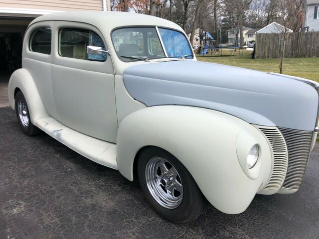 Ford Deluxe 1940 image number 20