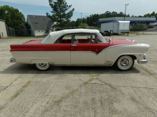 Ford Sunliner 1955 image number 28