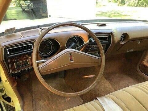 Oldsmobile Cutlass Supreme 1977 image number 11