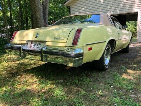 Oldsmobile Cutlass Supreme 1977 image number 18