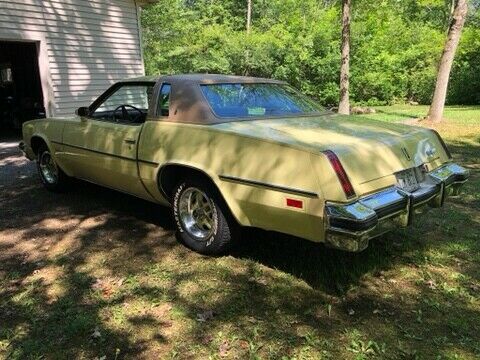 Oldsmobile Cutlass Supreme 1977 image number 20