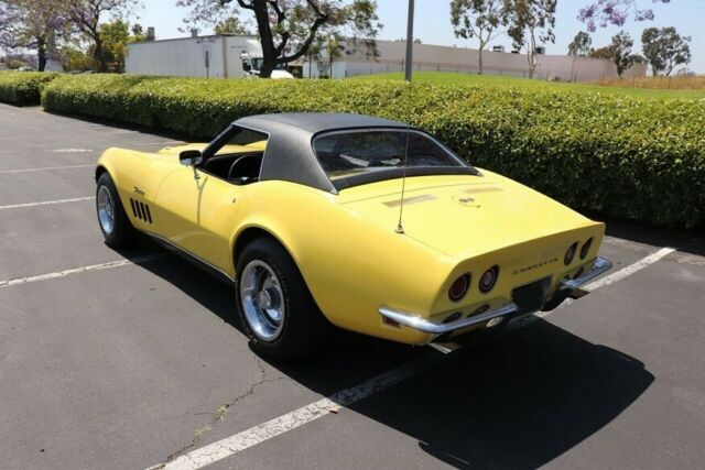 Chevrolet Corvette 1969 image number 4