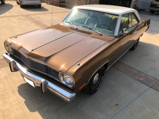 Plymouth Valiant 1976 image number 25