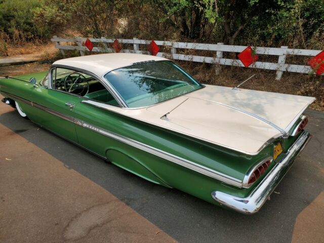 Chevrolet Impala 1959 image number 32