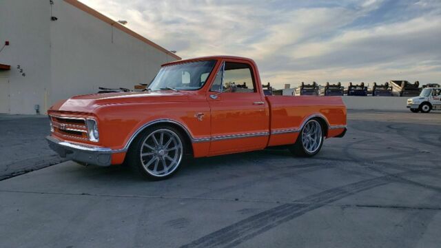 Chevrolet C-10 1967 image number 14