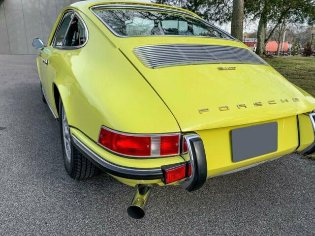 Porsche 911 1971 image number 31