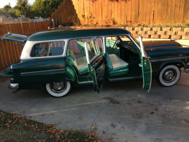 Ford Country Sedan 1954 image number 1