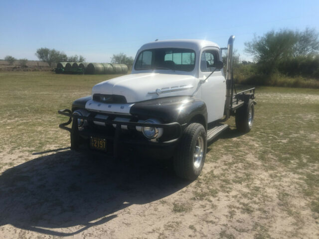 Ford F-250 1952 image number 0