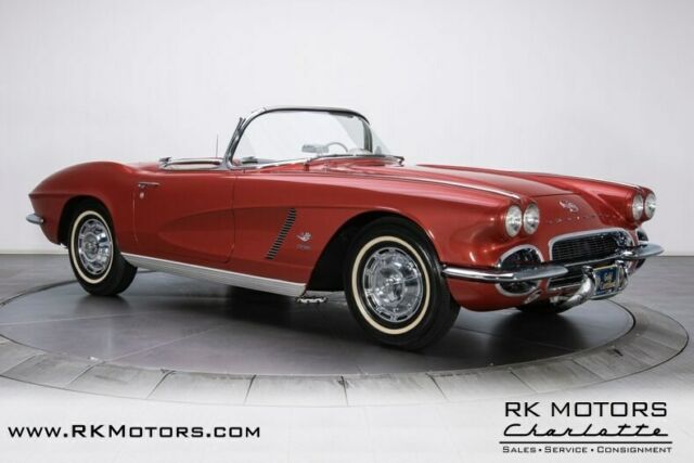 Chevrolet Corvette 1962 image number 10