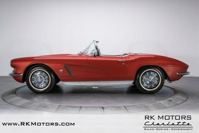 Chevrolet Corvette 1962 image number 19