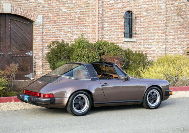 Porsche 911 1979 image number 28