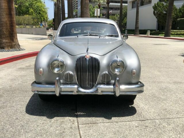 Jaguar Mark I 1957 image number 2