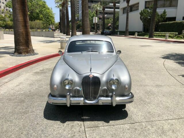 Jaguar Mark I 1957 image number 27