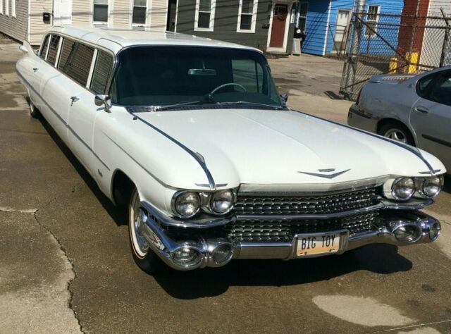 Cadillac Fleetwood 1959 image number 0