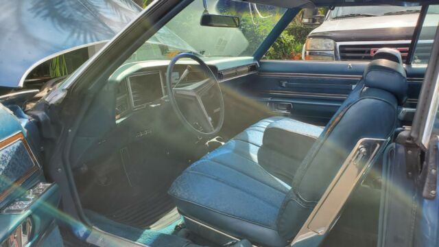 Buick Electra 1972 image number 20