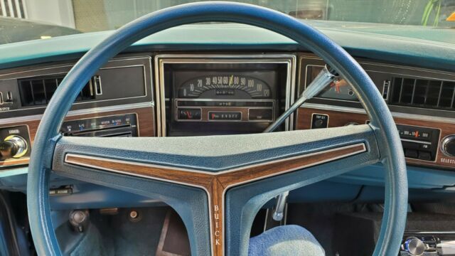 Buick Electra 1972 image number 6