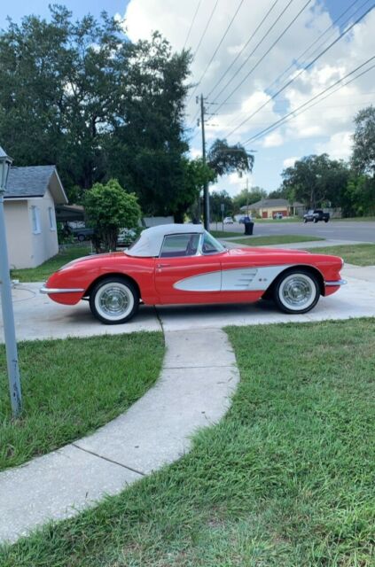 Chevrolet Corvette 1958 image number 33